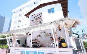 Hotel Lakaj